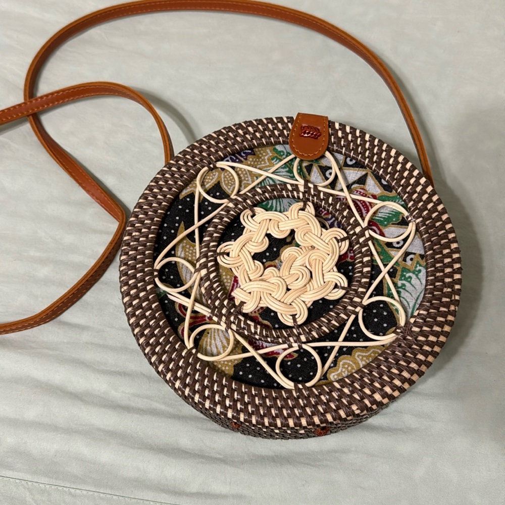 Round Rattan Bag